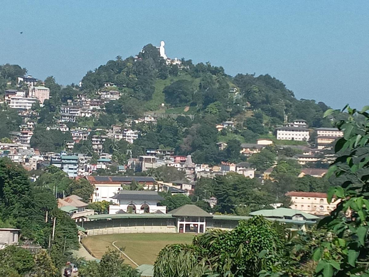 Kelum Homestay Kandy Exteriér fotografie